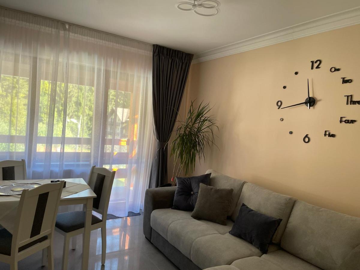 Apartament Lexannona Busteni Exterior photo
